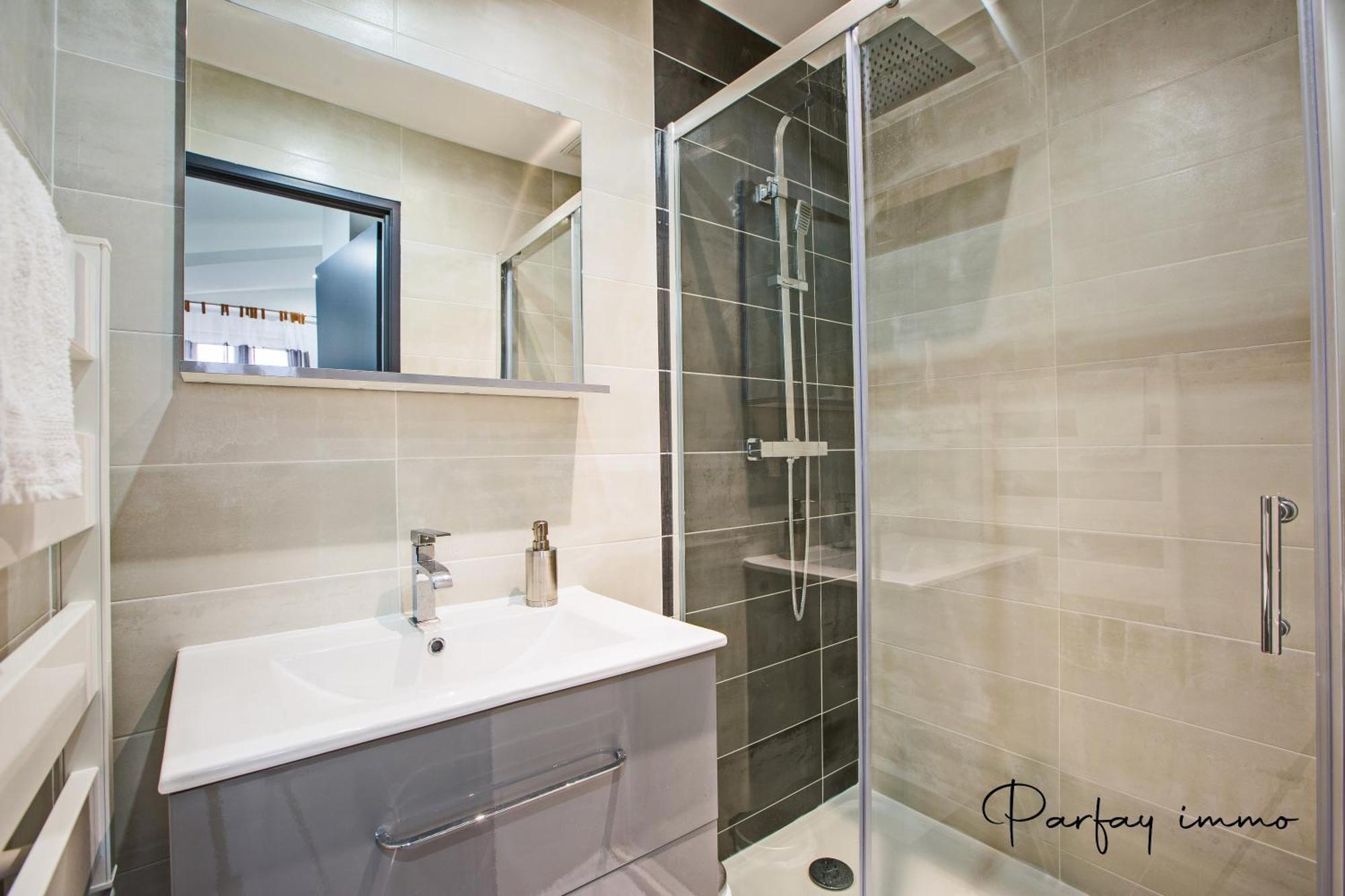 Agreable Et Moderne 2 Pieces ~ Confort Et Design Clermont-Ferrand Exterior foto